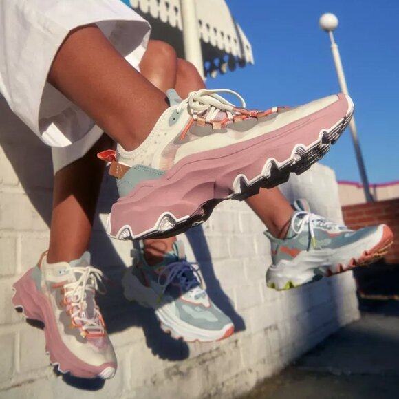 Sorel Women's Kinetic Breakthru Tech Lace Sneakers size 9.5 - Picture 2 of 12